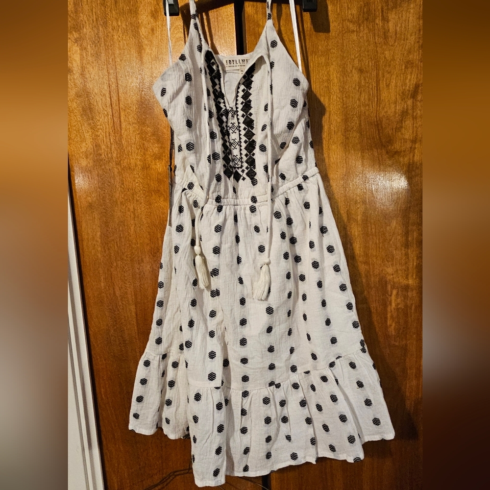 Idyllwind White Dress with Black Design